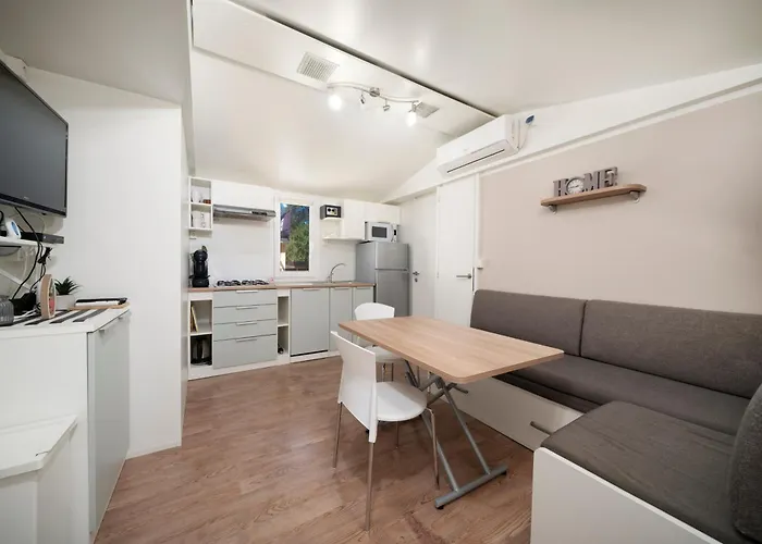 Azura Mobile Home, Кемпинг Биоград-на-Мору