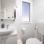 Kamp alanı Azura Mobile Home, Park Soline Biograd Na Moru