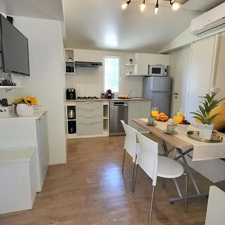 Azura Mobile Home, Park Soline