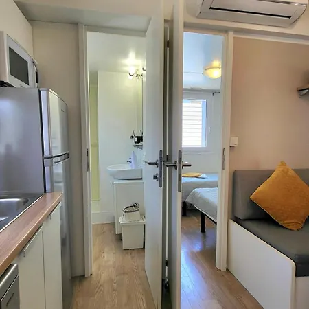 Camping Azura Mobile Home, Park Soline
