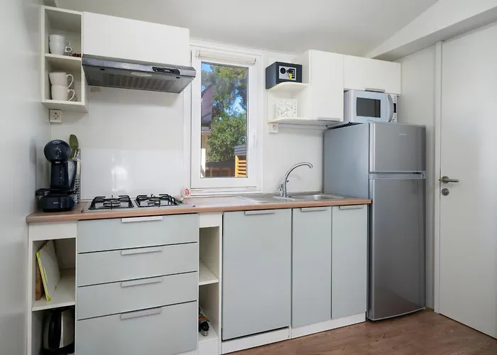 Azura Mobile Home, Kamp Biograd Na Moru