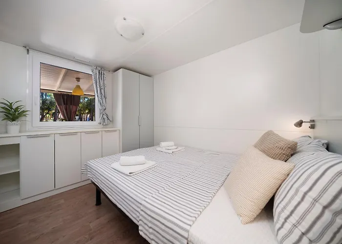 Azura Mobile Home, * Biograd Na Moru